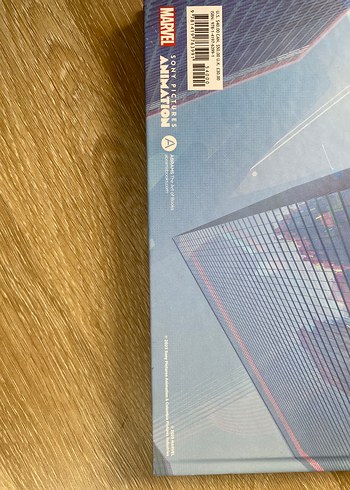 Beden Spider-Man Across the Spider-Verse Artbook