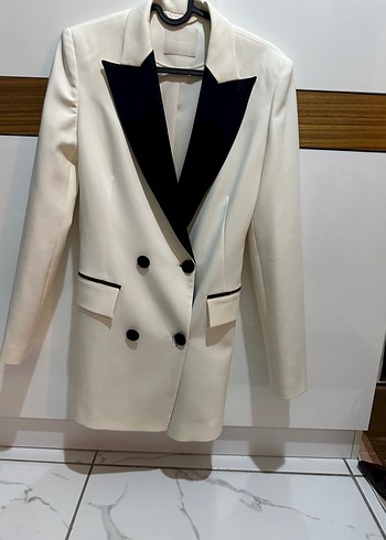 Adil Işık Beyaz Düğmeli Kadın Blazer Ceket