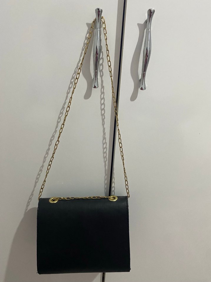 Zincir Detaylı Siyah Deri Kadın Çanta - Görsel 2