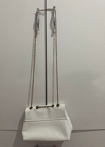 Zincir Detaylı Beyaz Deri Kadın Çanta - Görsel 2