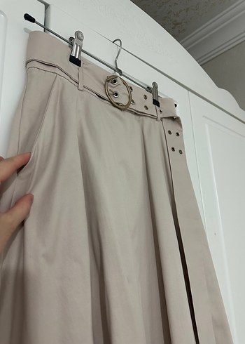 Koton Ekru Kemer Detaylı Rahat Kesim Midi Etek