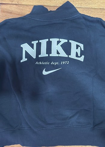 l Beden Yarım Fermuarlı Siyah Baskılı Sweatshirt