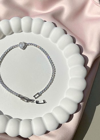 swarovski Beyaz Taşlı Su Yolu Bileklik