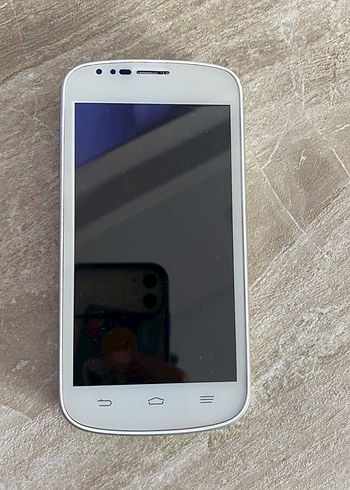 Beyaz ZTE Android Telefon - Görsel 3