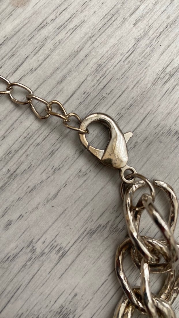 Altın Renk Parlak Zincir Detaylı Kadın El Zinciri - Görsel 2