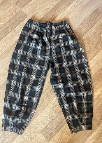 Bershka Kadın Gri Krem Renk Ekoseli Balon Pantolon