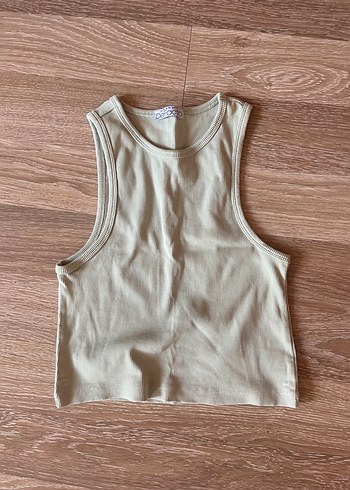 Kolsuz Halter Yaka Kadın Crop