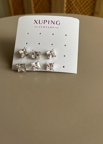 Xuping gri Mini Taşlı Küpe Seti