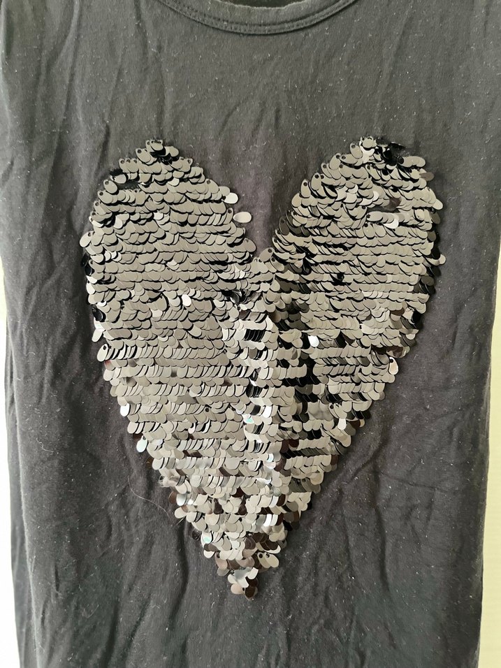 Siyah Payetli Kalp Desenli bluz - Görsel 2