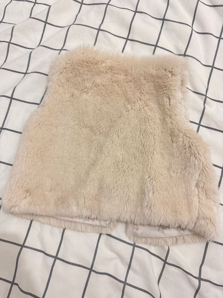 Kız Çocuk Bej Kürk Detaylı V Yaka Yelek - Görsel 3