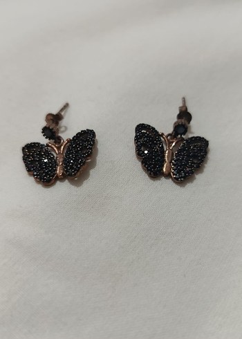 Kelebek İşlemeli siyah taşlı 925 ayar gümüş Küpeler - Görsel 2