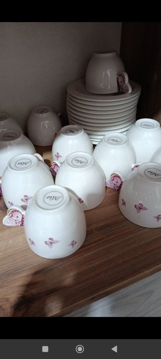 Pastel Kelebek Desenli Beyaz Fincan ve Tabak - Görsel 4