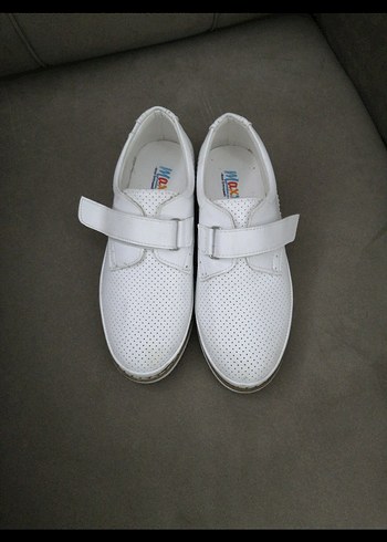 Beyaz Erkek Çocuk Cırtcırtlı Özel Ayakkabı - Görsel 4