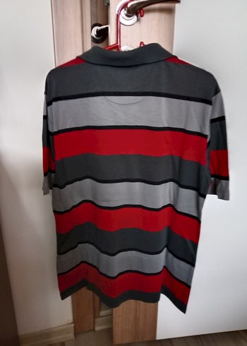 Düğmeli Çizgili Gri Kırmızı Polo Tişört - Görsel 3