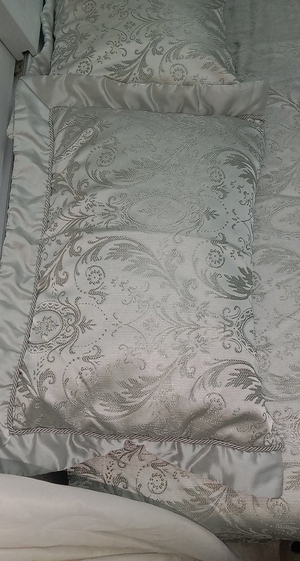 İşlemeli simli Gri  çift kişilik Yatak Örtüsü - Görsel 3