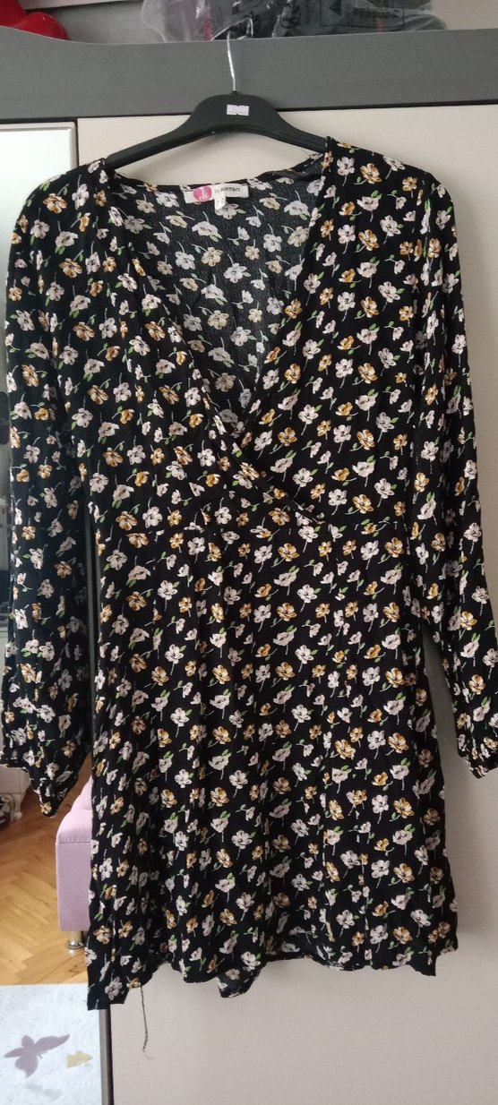 Çiçek Desenli V Yakalı Midi Elbise - Görsel 2