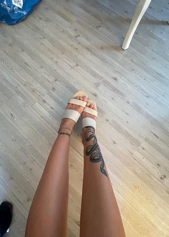 HOTİÇ Krem Minimalist Blok Topuklu Sandalet/Terlik