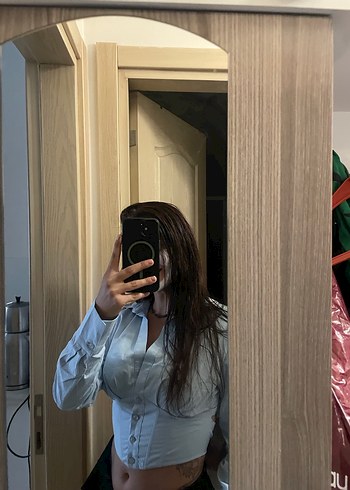 s Beden Düğmeli Kısa Kesim Mavi Kadın Gömlek