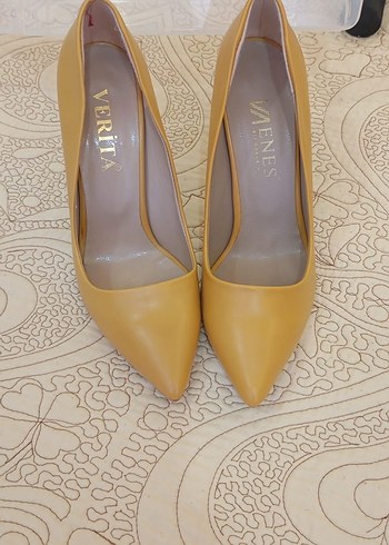 Sarı Stiletto Topuklu Kadın Ayakkabı