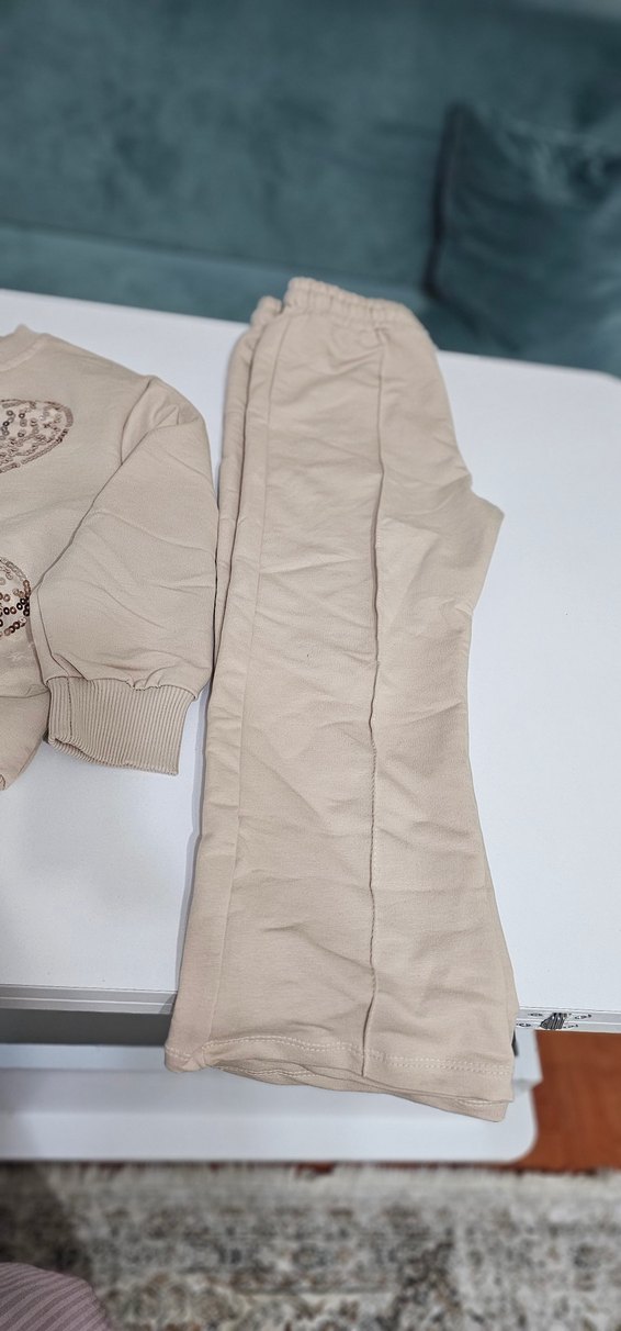 Bej Payetli Nakışlı Kız Eşofman Takımı - Görsel 2