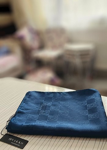 Vakko Mavi Kadın Saten Şal - Görsel 4