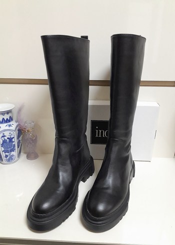 SIFIR İNCİ FERMUARSIZ SUNİ DERİ ÇİZME 39 - Görsel 3