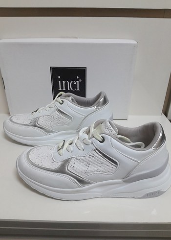 SIFIR İnci Beyaz Yılan Desenli Topuklu Spor Ayakkabı 38 - Görsel 5