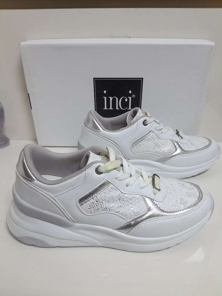 SIFIR İnci Beyaz Yılan Desenli Topuklu Spor Ayakkabı 38 - Görsel 4