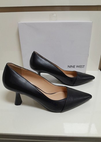 Nine West SIFIR Nine West Siyah Stiletto Kadın Ofis Ayakkabısı