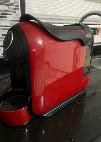 Beden Renk Kırmızı Caffitaly Kahve Makinesi