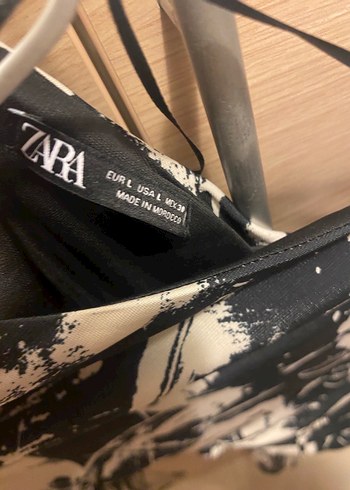 Kadın Siyah Beyaz Bağlama Desenli Tek kol elbise - Görsel 2