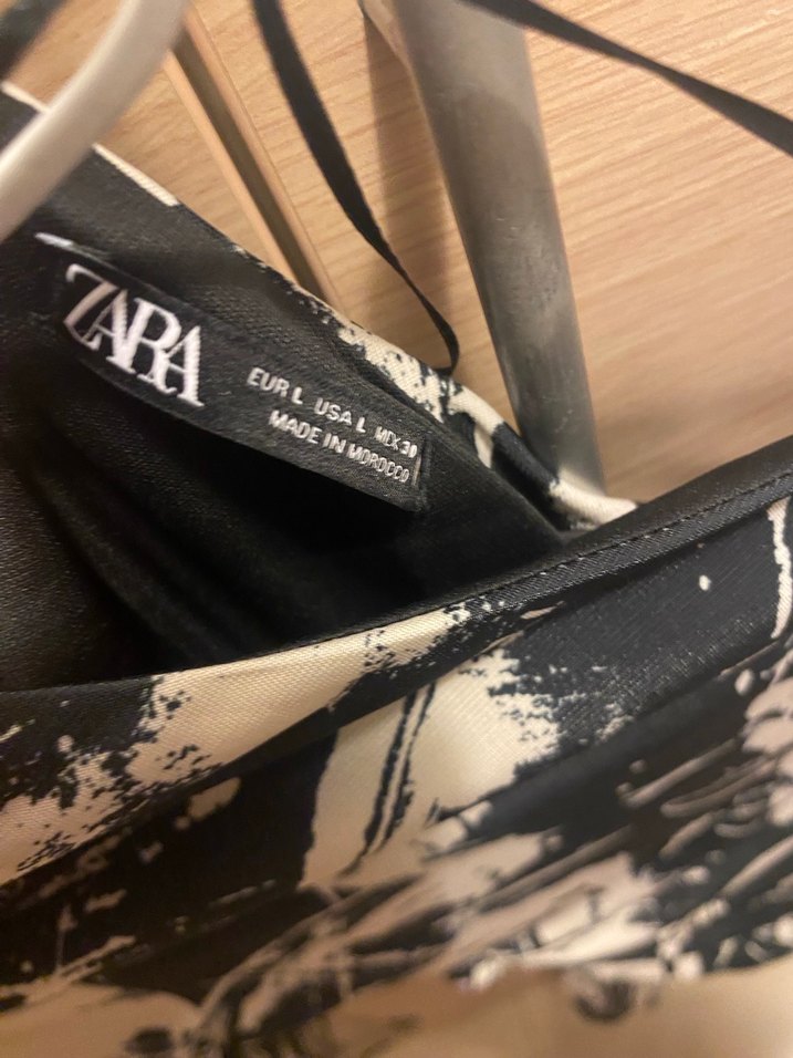 Kadın Siyah Beyaz Bağlama Desenli Tek kol elbise - Görsel 2