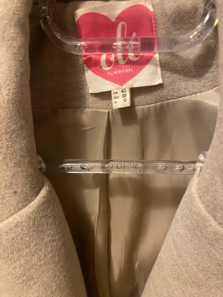 Bej çift düğmeli kısa kaban - Görsel 3