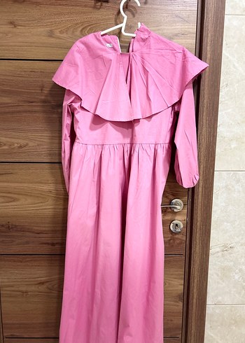 Pembe Uzun Kollu Fırfırlı Elbise