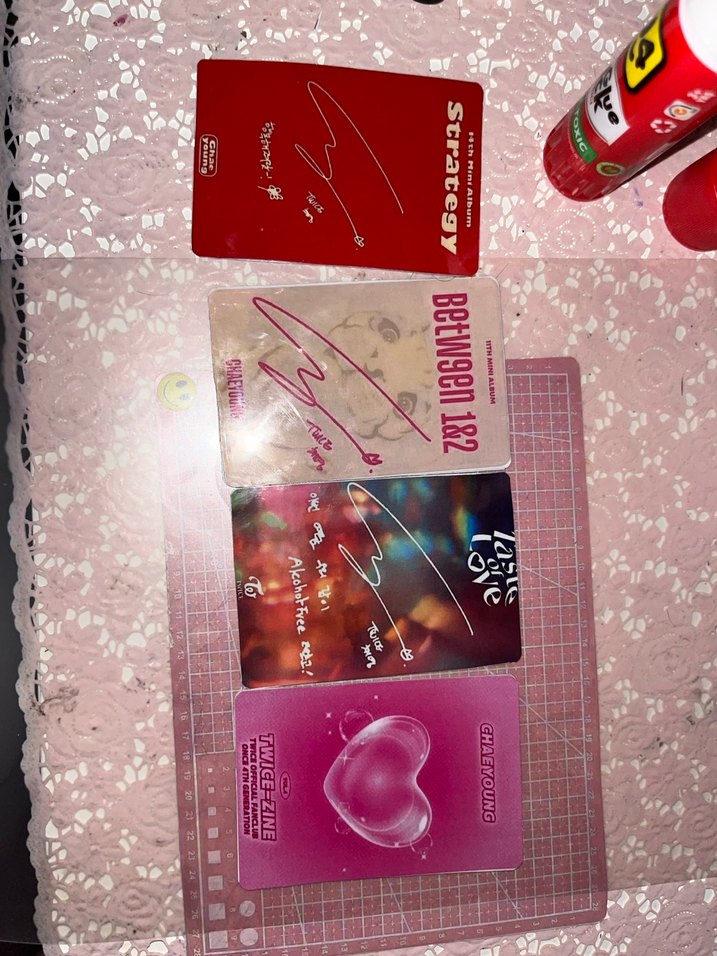 Pastel Kırmızı Dudak Parlatıcısı - Görsel 2