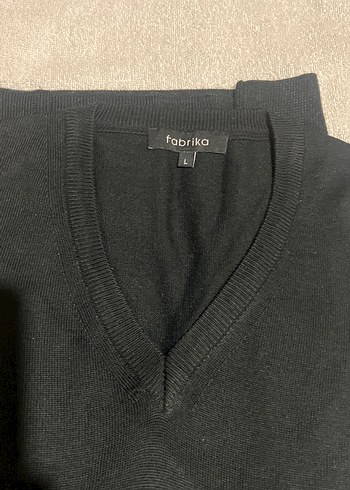 Siyah V Yakalı Erkek Kısa Triko - Görsel 3