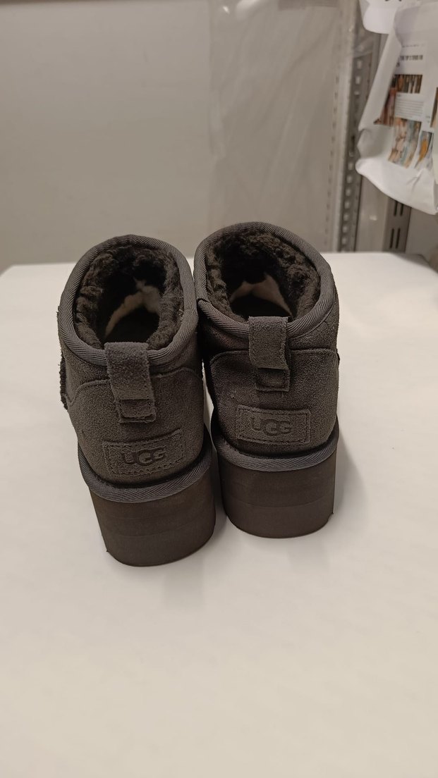 Gri Ugg Süet Kadın Dolgu Topuklu Bot - Görsel 3