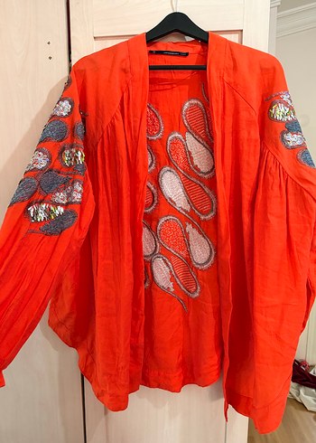 Nakışlı Kırmızı Bohem Uzun Kollu Bluz - Görsel 2