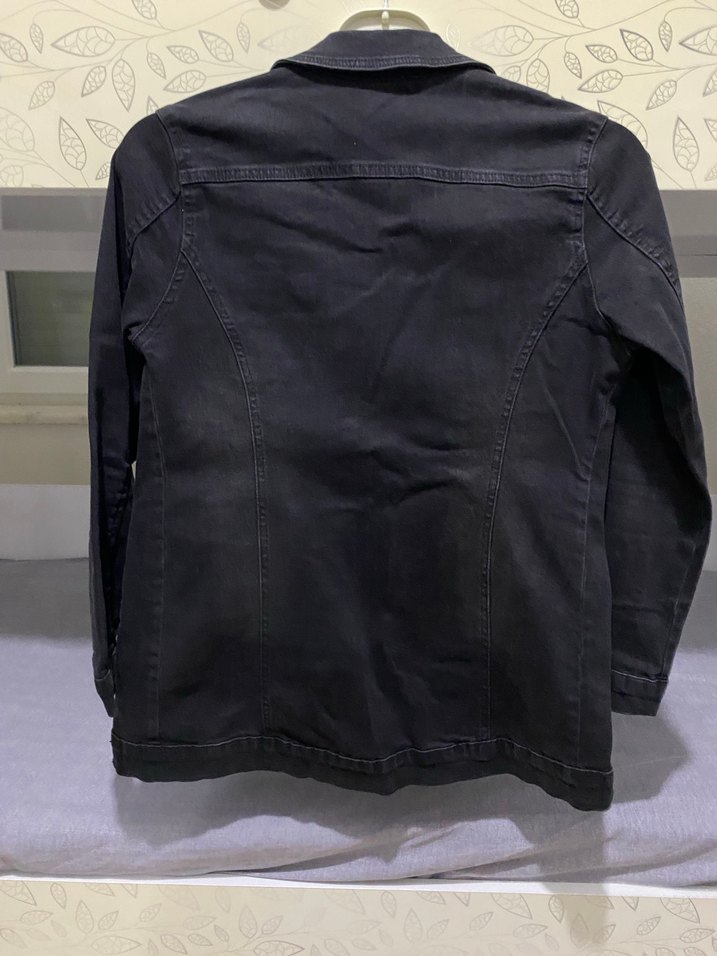 Siyah Düğmeli Denim Ceket - Görsel 4