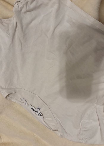 Beyaz, Vücuda Oturan bağlama detaylı tshrt - Görsel 4