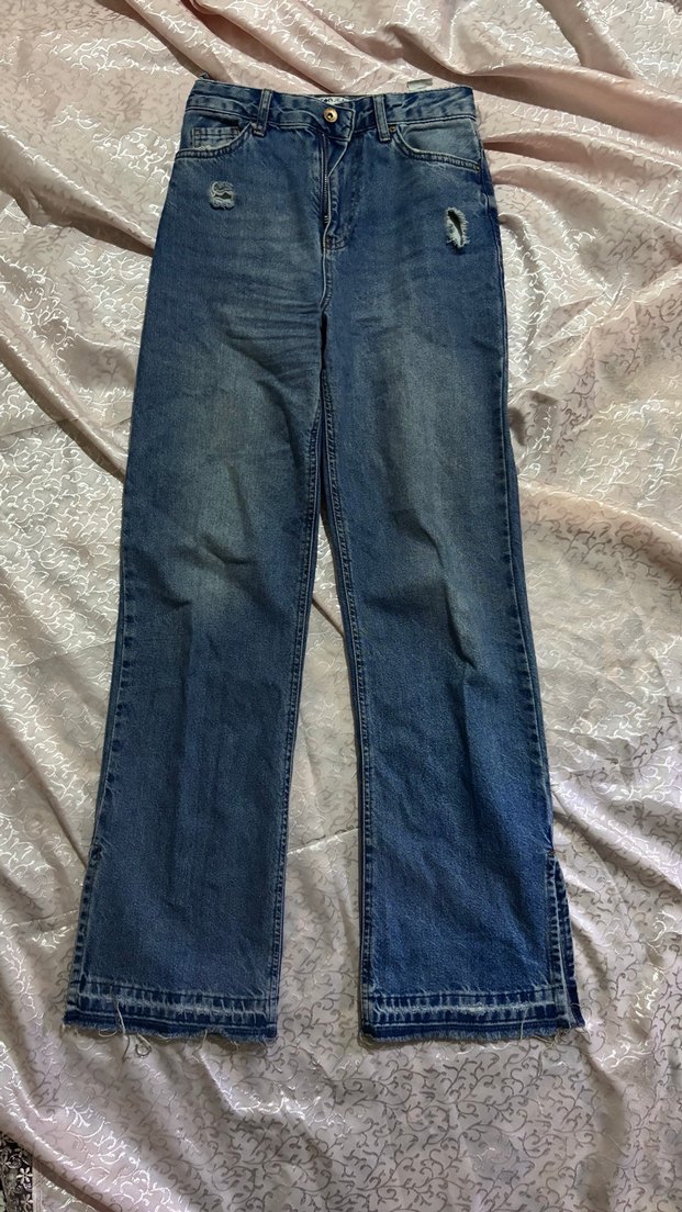 Kemer Detaylı Lacivert Bol Kesim Kadın Jean - Görsel 2