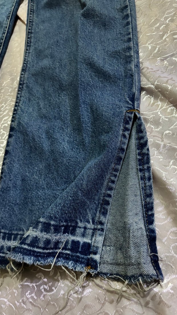 Kemer Detaylı Lacivert Bol Kesim Kadın Jean - Görsel 5