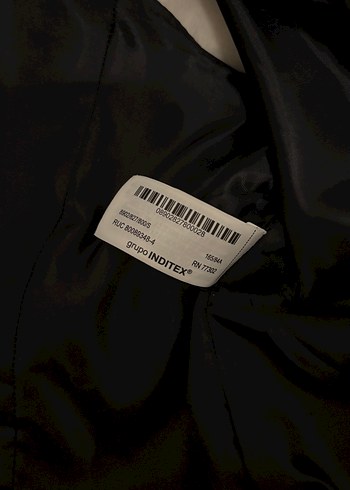 Siyah Düğmeli Kadın Yelek - Görsel 3