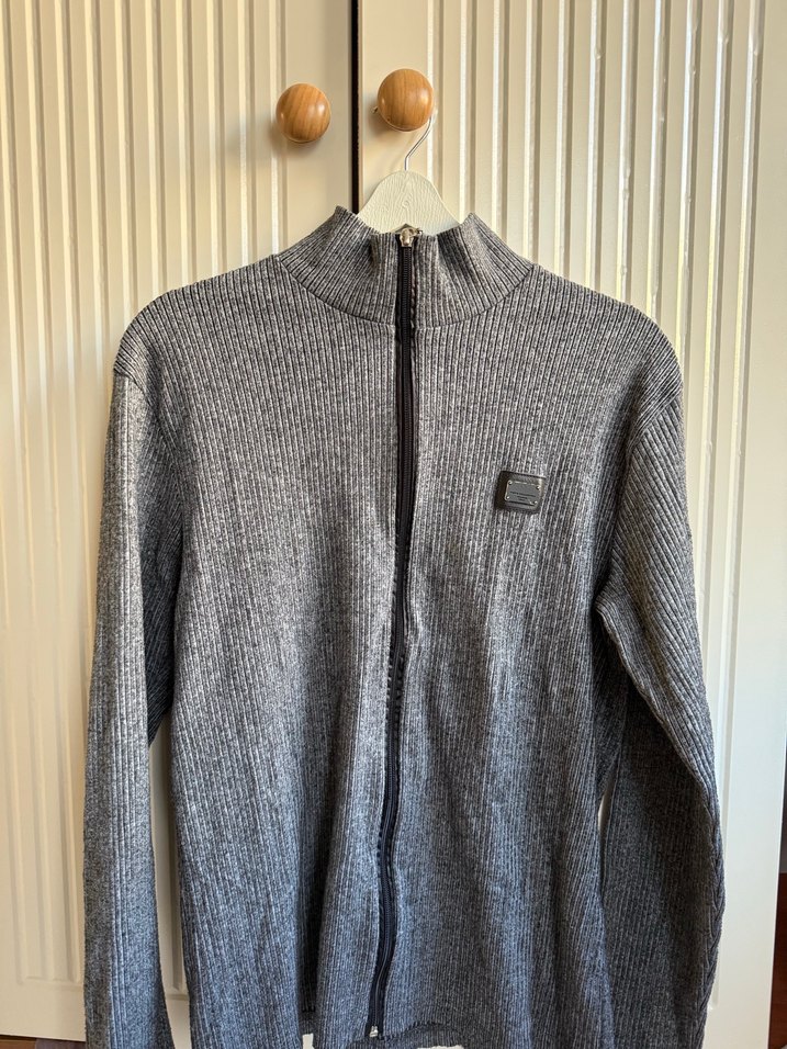 Gri Fermuarlı Yüksek Yakalı  Hırka - Görsel 2