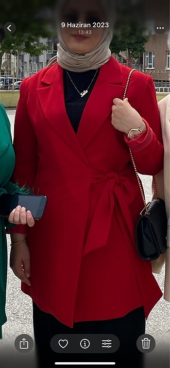 Kirmizi ceket