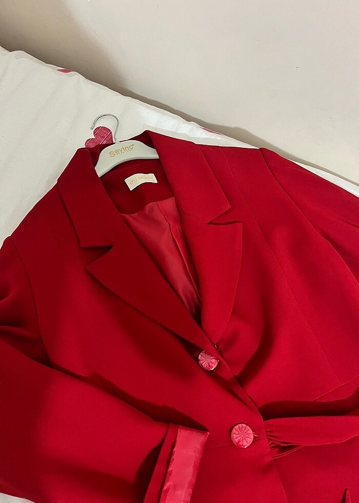 Kirmizi ceket - Görsel 5