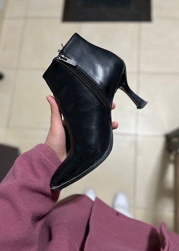 Siyah Deri Stiletto Topuklu Kadın Bot - Görsel 2