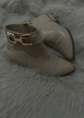 Bej Deri Tokalı Kadın Bot - Görsel 3