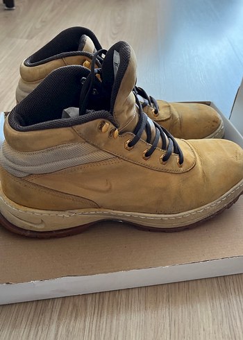 Beden Nike Erkek Parlak Kahverengi Bağcık