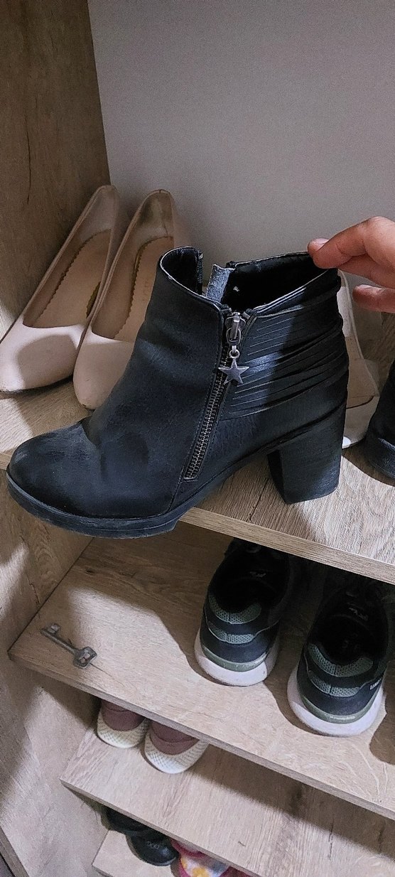 Siyah Deri Tokalı Blok Topuklu Kadın Bot - Görsel 3